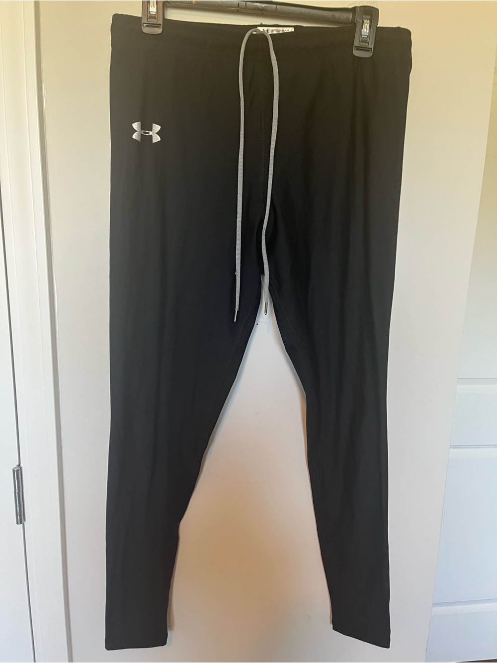 Under Armour Black Men’s Slim Athletic Joggers with Gray Drawstring